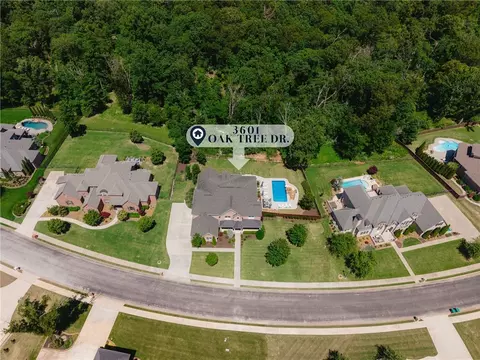 3601 Oak Tree Dr, Centerton, AR 72719
