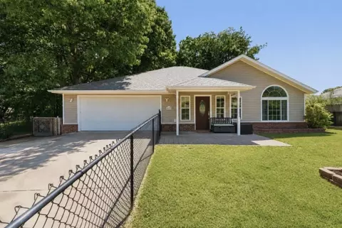 20782 Lakeshore Dr, Springdale, AR 72764