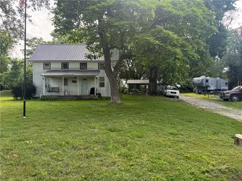 19066 Clear Water Rd, Springdale, AR 72762