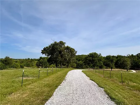 370 SE Bolin Rd, Gentry, AR 72734 photo 38