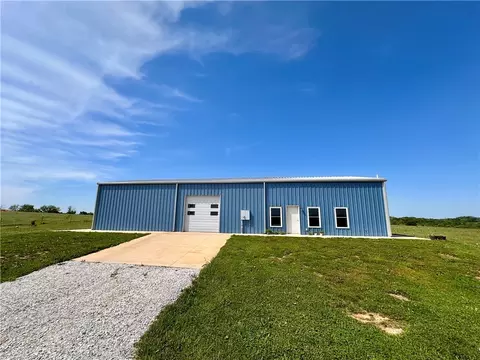 370 SE Bolin Rd, Gentry, AR 72734 photo 8