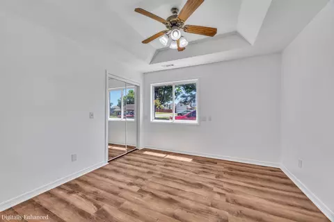 Bedroom - 1044 Apple Mdws, Springdale, AR 72764 photo 4 of 5