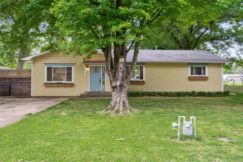 820 W Twin Springs St, Siloam Springs, AR 72761