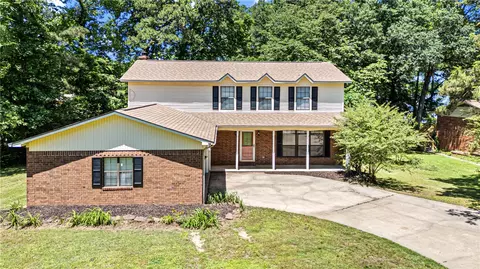 109 Clearlake Dr, Russellville, AR 72802