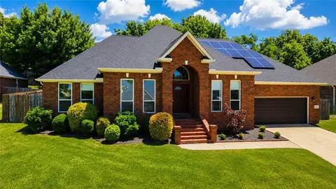 4033 Savannah Ln, Springdale, AR 72762