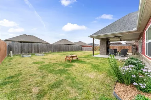 Exterior - 980 Silver Maple St, Centerton, AR 72719 photo 5 of 8
