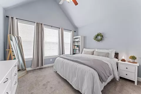 Bedroom - 980 Silver Maple St, Centerton, AR 72719 photo 2 of 5