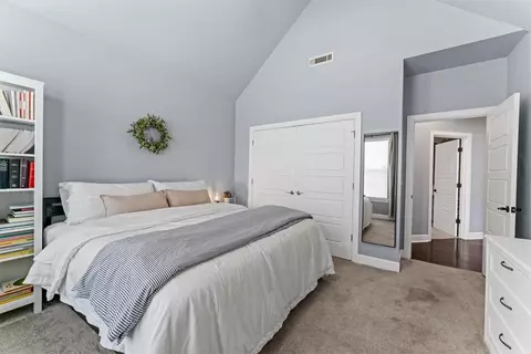 Bedroom - 980 Silver Maple St, Centerton, AR 72719 photo 3 of 5