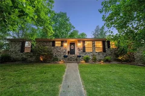 1104 Maria Dr, Harrison, AR 72601