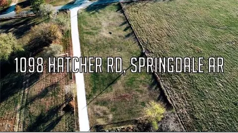 1098 Hatcher Rd, Springdale, AR 72764