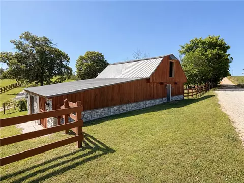 Exterior - 21385 Griggs Rd, Springdale, AR 72762 photo 15 of 17
