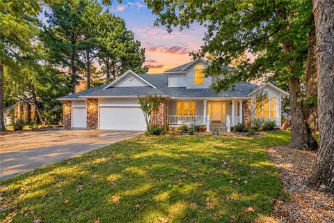 96 Holiday Island Dr, Holiday Island, AR 72631