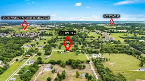 416 S Zion St, Lowell, AR 72745