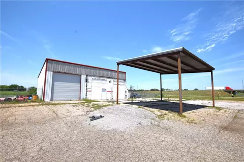 interstate, Muldrow, OK 74948 photo 38