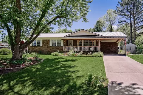 43 Elmwood St, West Fork, AR 72774