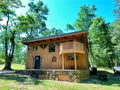 29 Delsie St, Clarksville, AR 72830