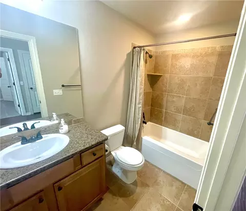 Bath - 108 Peyton St, Lowell, AR 72745 photo 4 of 4