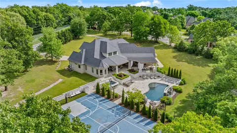 6300 W Northgate Rd, Rogers, AR 72758