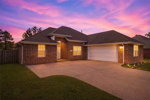 470 Mckissic Spring Rd, Centerton, AR 72719