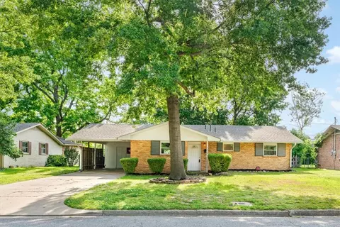510 Elmdale Dr, Springdale, AR 72762