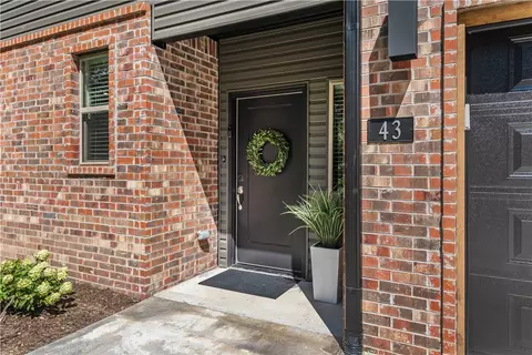 43 Saint Austell Dr, Bella Vista, AR 72714