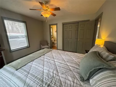 Bedroom - 122 Nc 8735, Jasper, AR 72641 photo 4 of 8