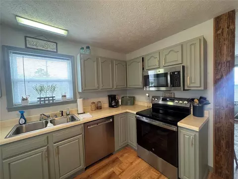 Kitchen - 122 Nc 8735, Jasper, AR 72641 photo 4 of 6