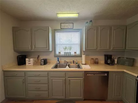 Kitchen - 122 Nc 8735, Jasper, AR 72641 photo 5 of 6