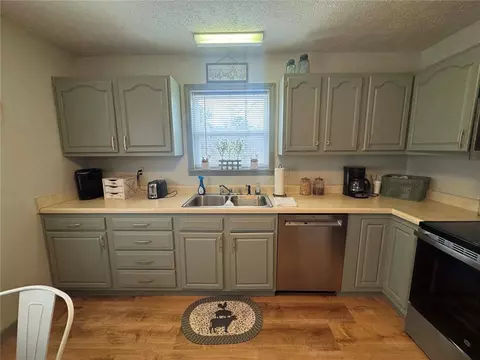 Kitchen - 122 Nc 8735, Jasper, AR 72641 photo 2 of 6