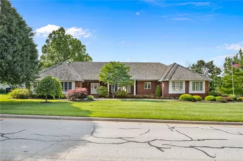 18 W Champions Blvd, Rogers, AR 72758