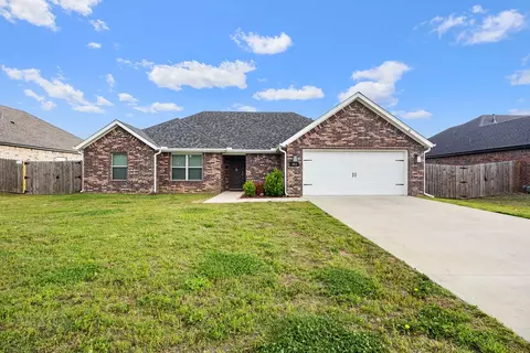 903 Lawlis Rd, Siloam Springs, AR 72761