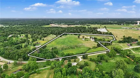 14410 W 14430 W Highway 102, Gravette, AR 72736