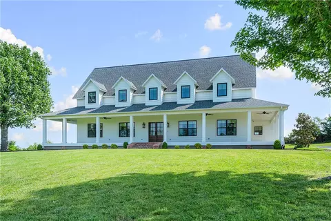 3203 W Quapaw Rd, Rogers, AR 72758