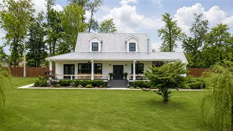 12737 Buddy Elkins Rd, Farmington, AR 72730