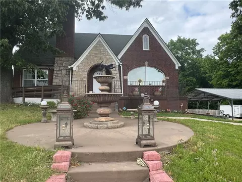 523 W Stephenson Ave, Harrison, AR 72601