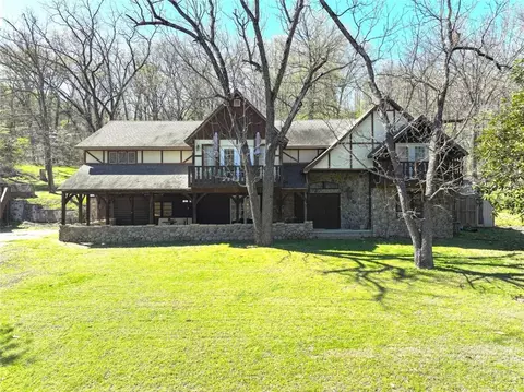 187 Old Ozark Trl, Noel, MO 64854