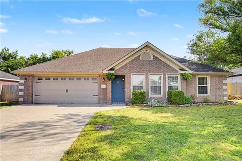 877 Richland Creek Ave, Elkins, AR 72727
