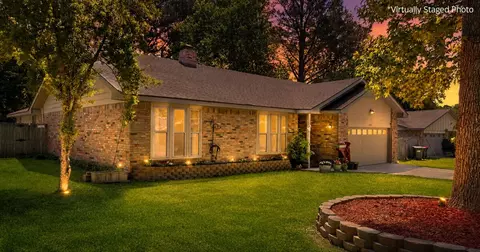 4205 Shawnee Cv, Springdale, AR 72764