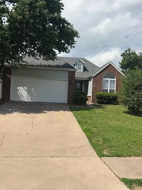 518 Clearwood Ave, Springdale, AR 72764