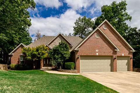 1303 NE Fairwinds Dr, Bentonville, AR 72712