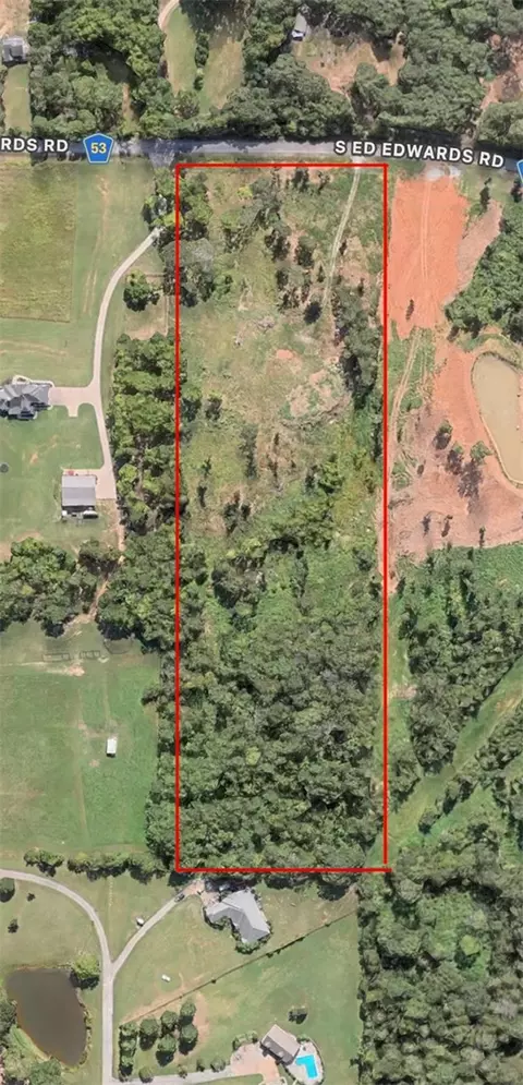 2277 S Ed Edwards Rd, Fayetteville, AR 72701