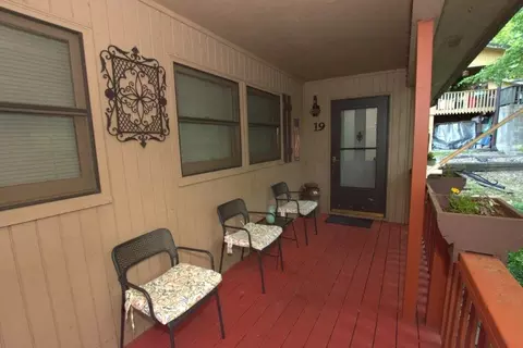 19 Annette Ln, Bella Vista, AR 72715