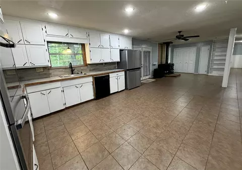 Kitchen - 5108 Ridge, Alma, AR 72921 photo 4 of 4