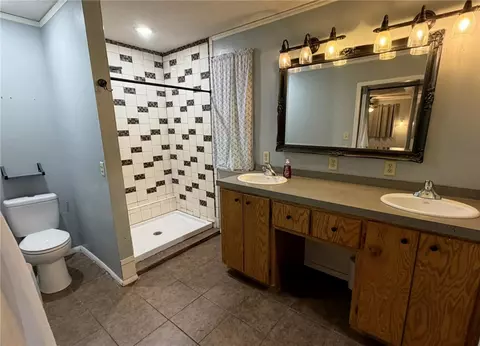 Bath - 5108 Ridge, Alma, AR 72921 photo 3 of 3