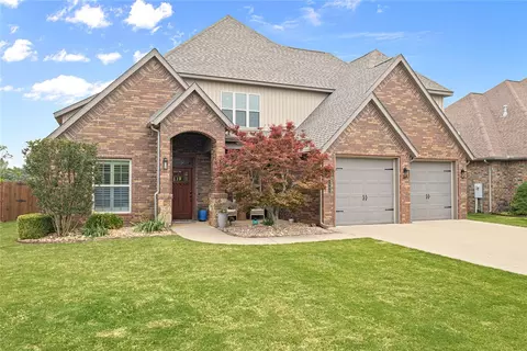 1900 SW Hayfield Ave, Bentonville, AR 72713