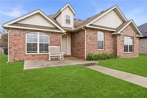 3100 Featherston Rd, Bentonville, AR 72713