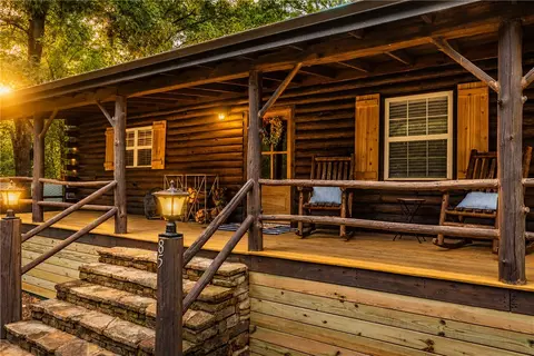 85 County Road 154, Eureka Springs, AR 72632