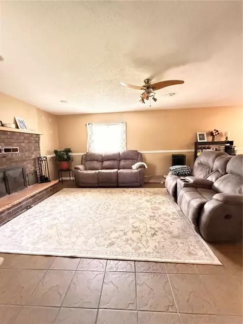 Living - 701 E 10th St, Danville, AR 72833 photo 1 of 1