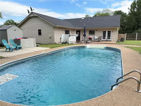 Exterior - 701 E 10th St, Danville, AR 72833 photo 12 of 12