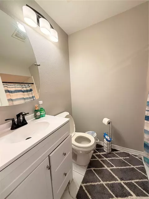 Bath - 701 E 10th St, Danville, AR 72833 photo 2 of 3